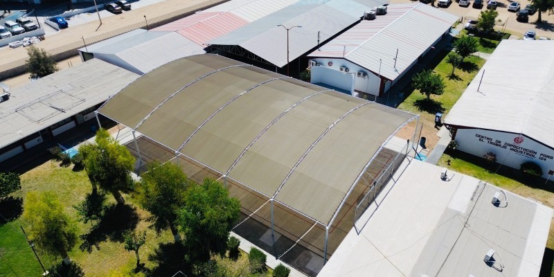 900 alumnos del Cecati No. 124 estrenan nueva malla sombra