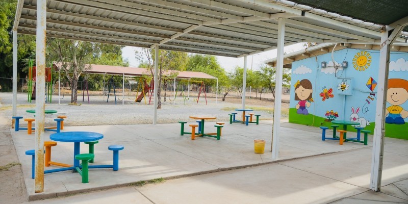 Atiende Ayuntamiento rehabilitaciones en preescolares del valle 