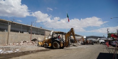 Inicia demolición de edificios contiguos a la Aduana Mexicana