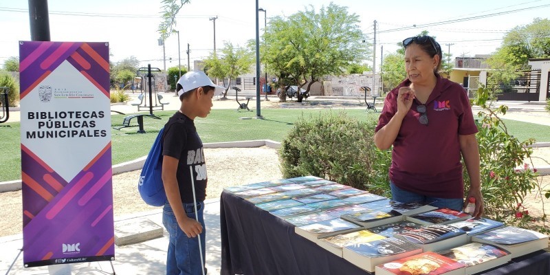 Literatura y diversión en parques de la ciudad