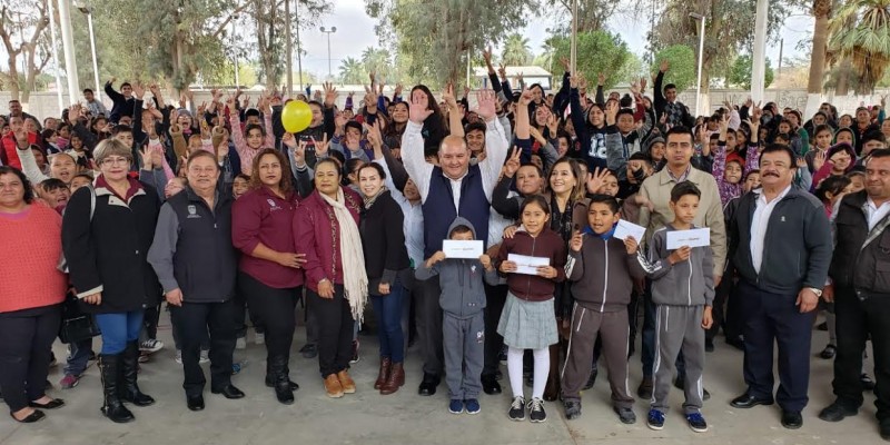 Llegan Becas Municipales al Valle sanluisino