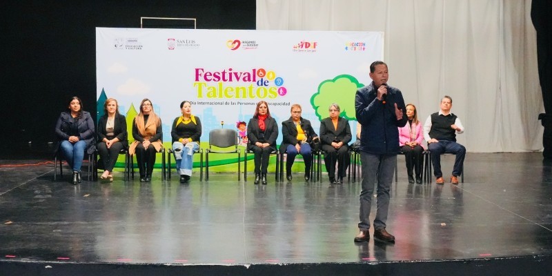 Participa alcalde en Festival de Talentos de la Supervisión Zona 07 de Educación Especial