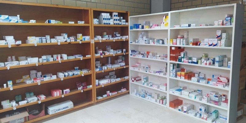 Recuerda Salud Pública servicios de farmacia que ofrece la clínica familiar