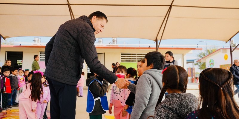 Visita del Alcalde al Jardín de Niños Viva Solidaridad